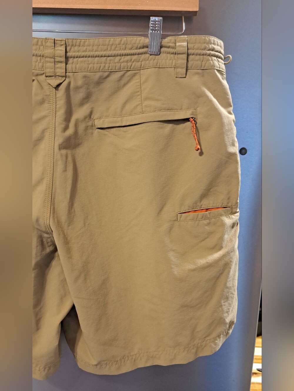 Howler Bros Shorts Khaki Hybrid Horizon Casual Outdoors Hiking Sz 40